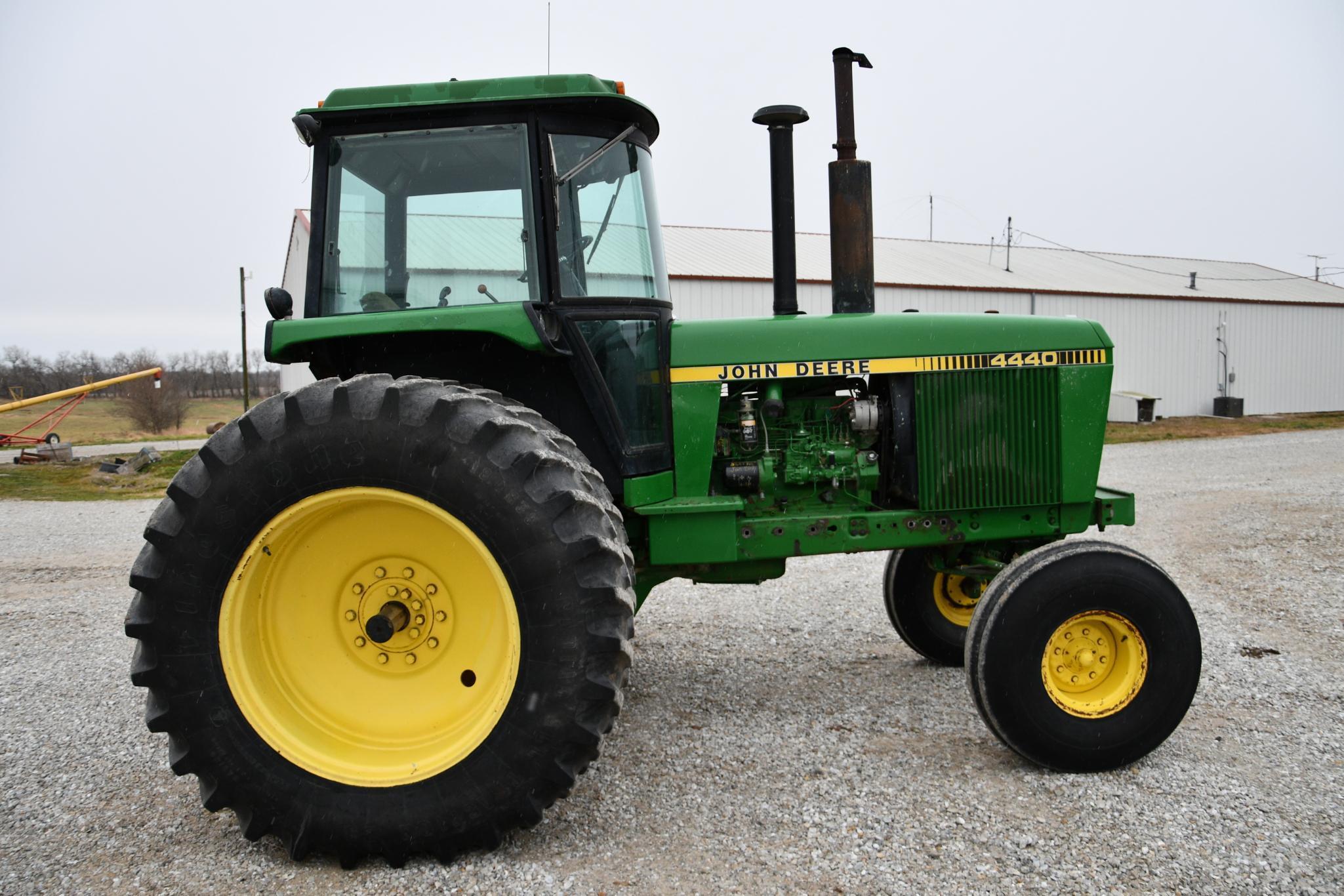 1980 John Deere 4440 2wd tractor