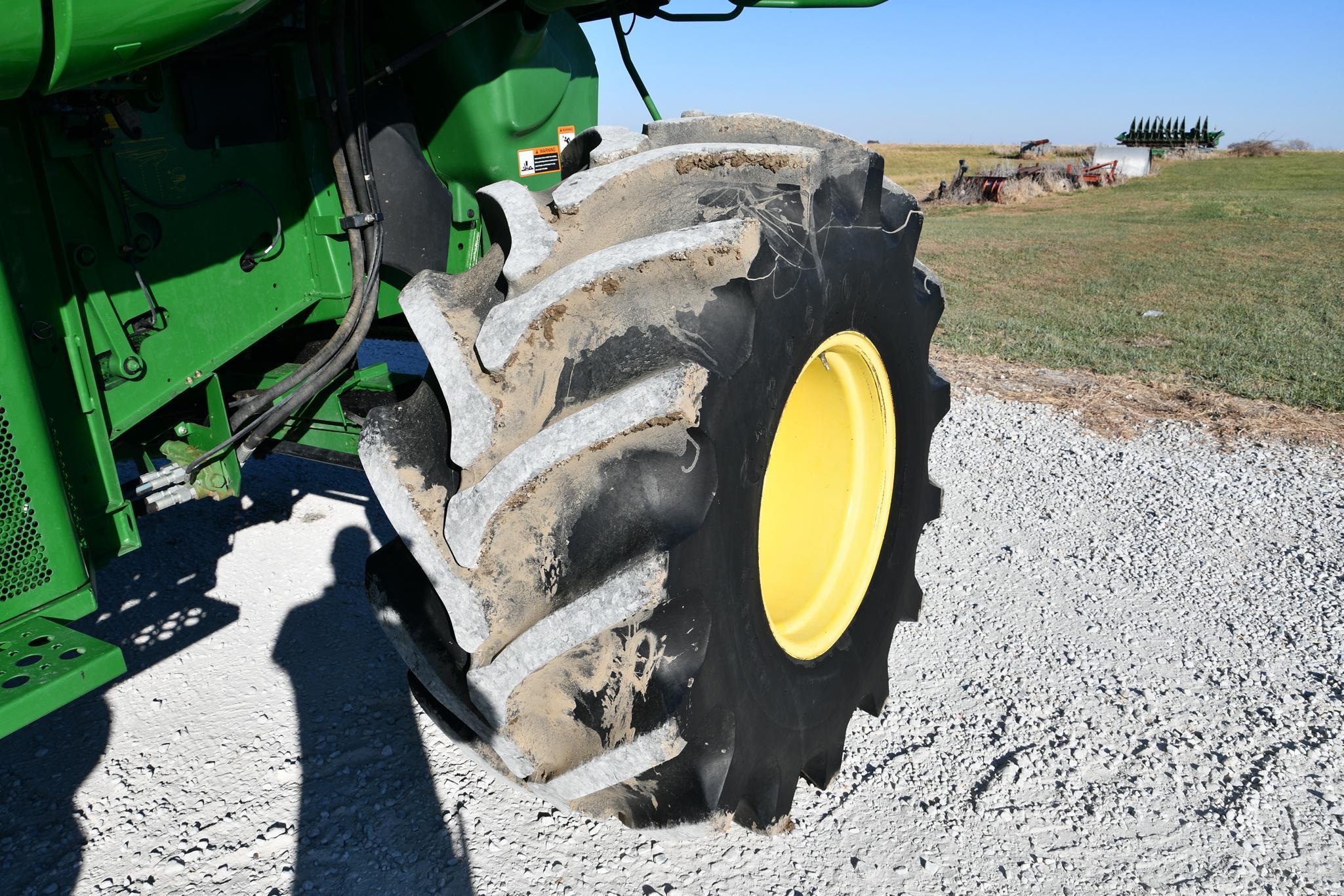 2010 John Deere 9770 STS STS 4wd combine