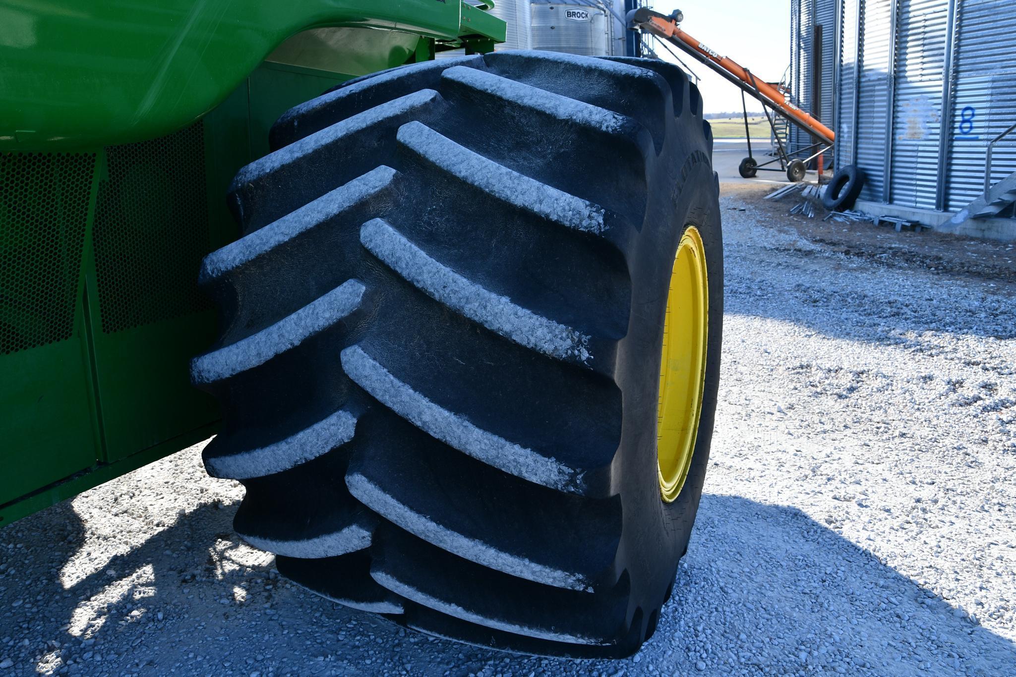 2010 John Deere 9770 STS STS 4wd combine