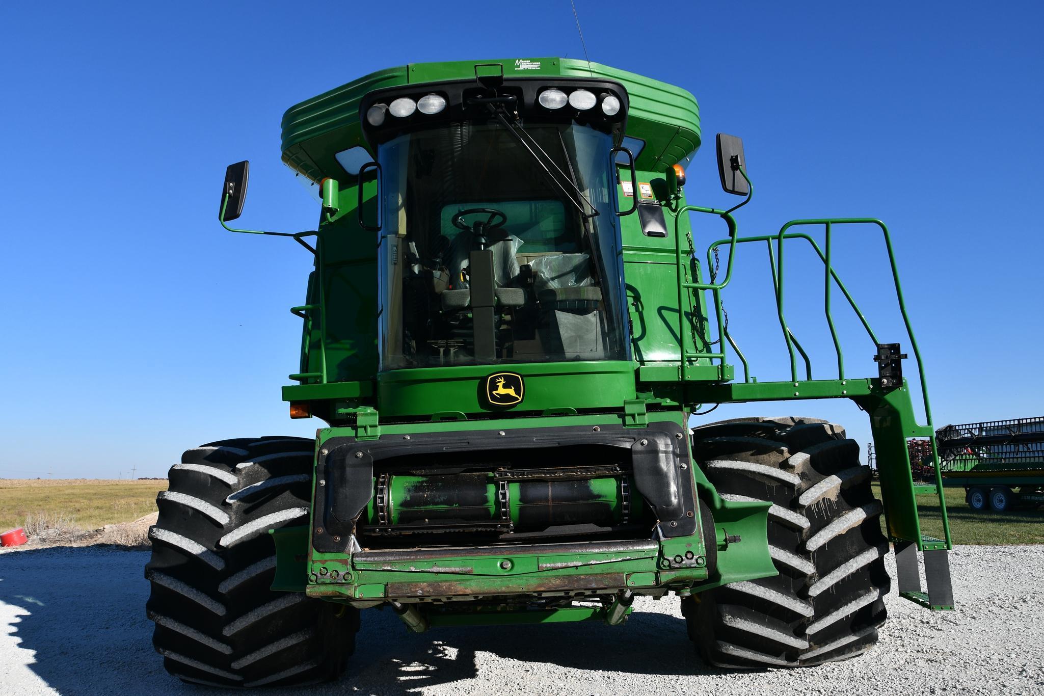 2010 John Deere 9770 STS STS 4wd combine