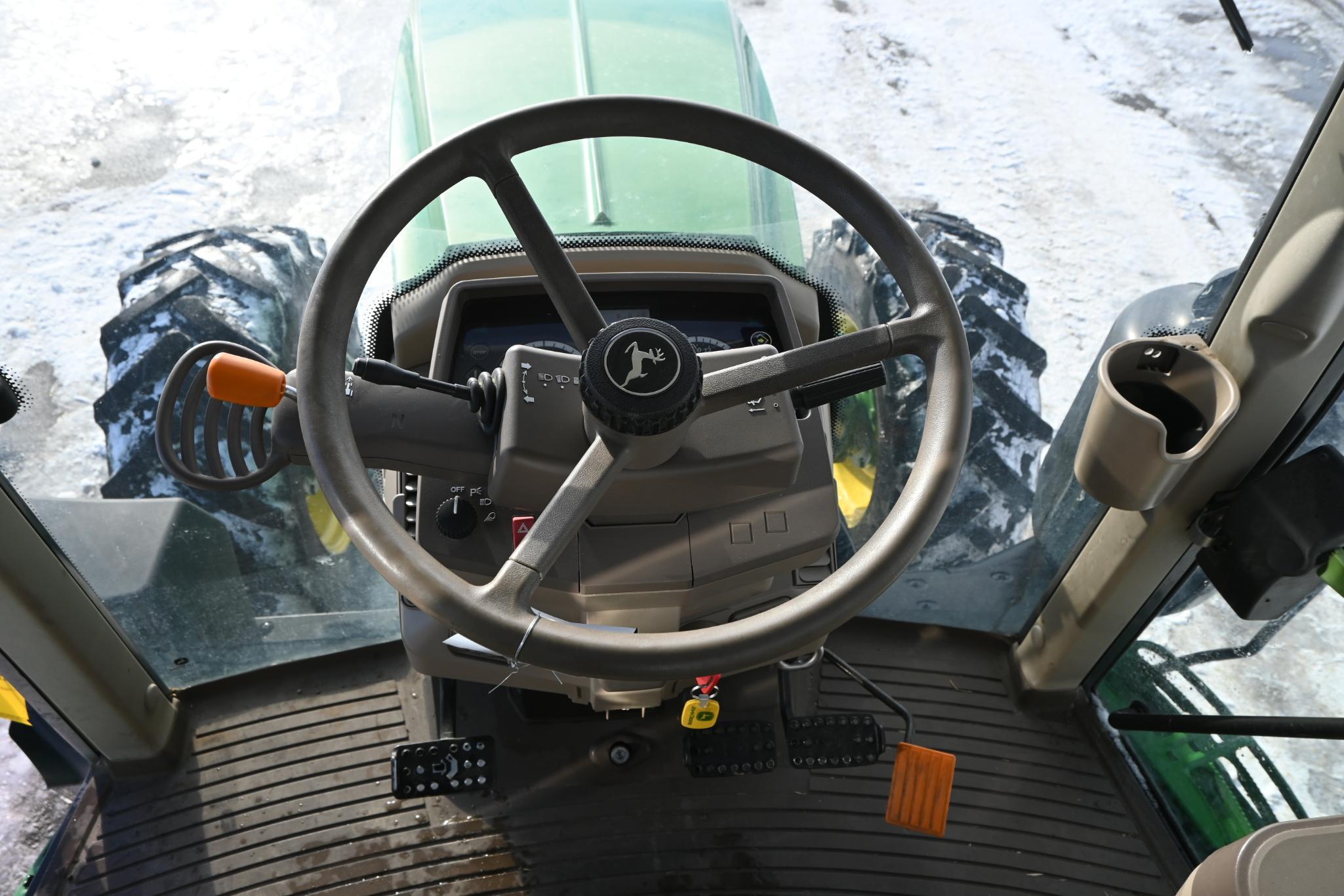 2016 John Deere 6110M MFWD tractor
