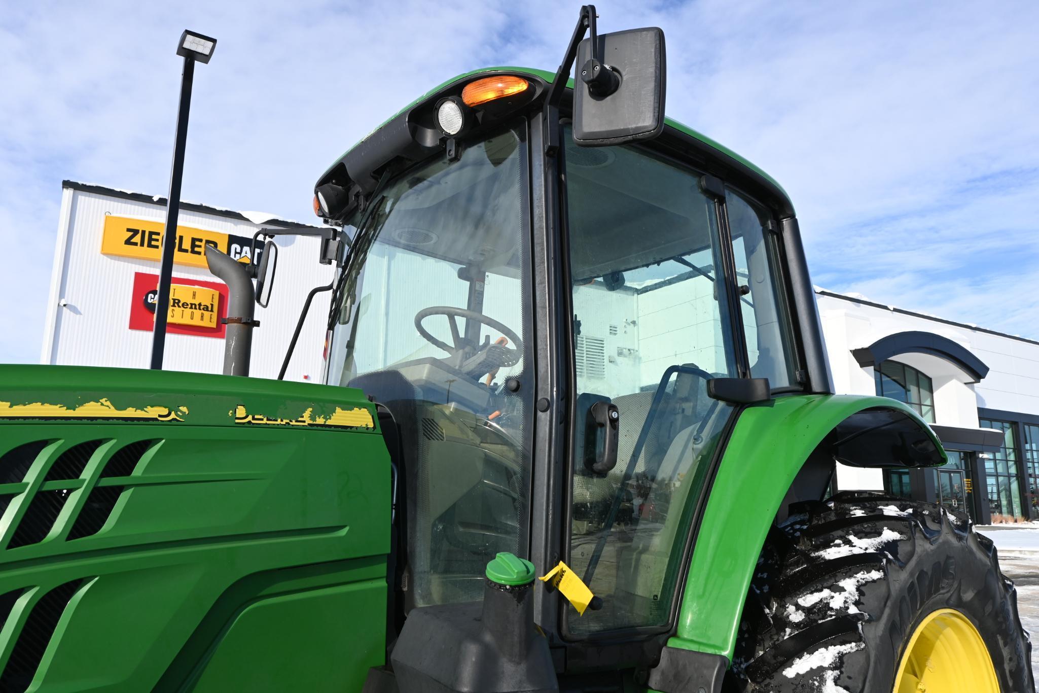 2016 John Deere 6110M MFWD tractor