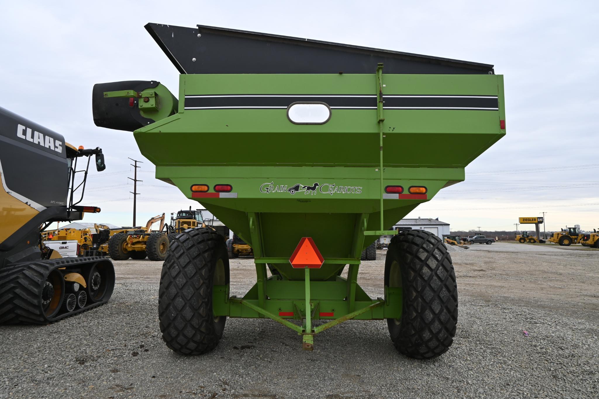 1997 Parker 710 grain cart