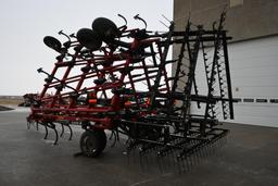 Case IH Tigermate II 30' field cultivator