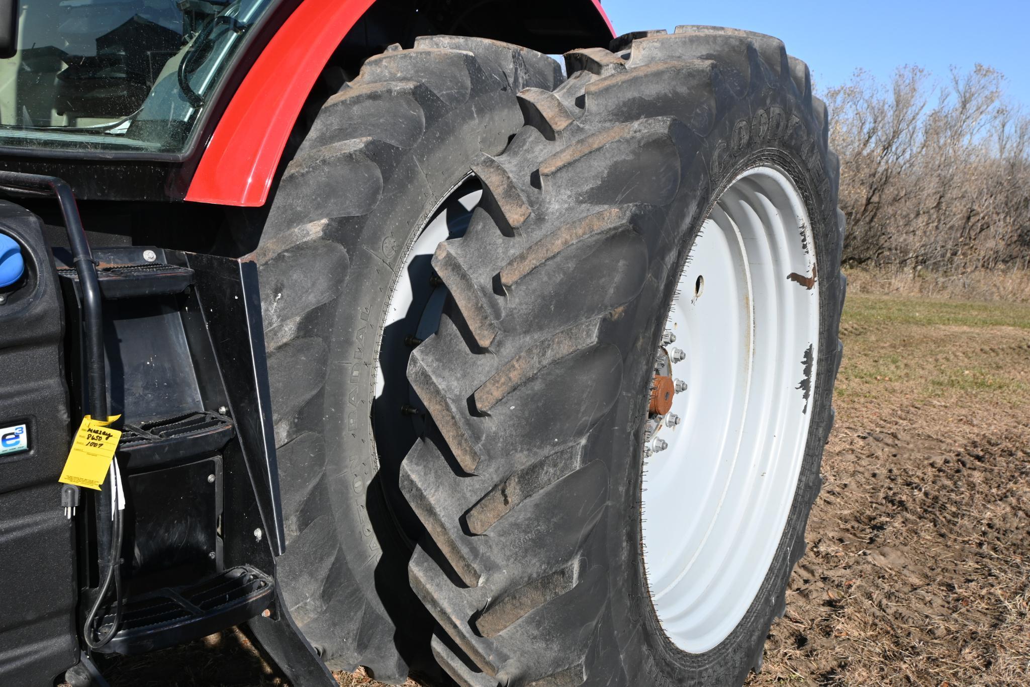 2013 Massey Ferguson 8650 MFWD tractor