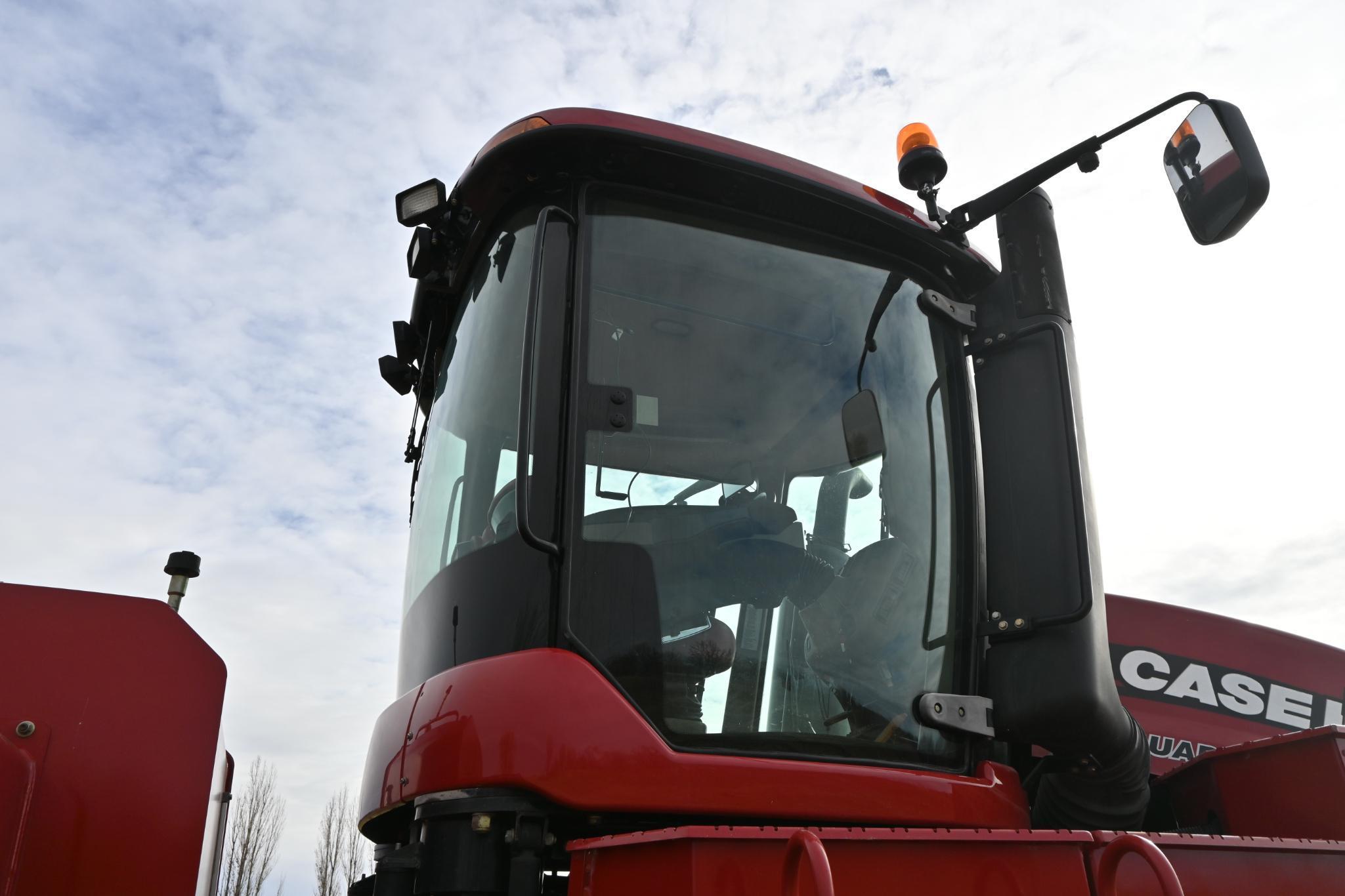 2012 Case IH 600 Steiger track tractor