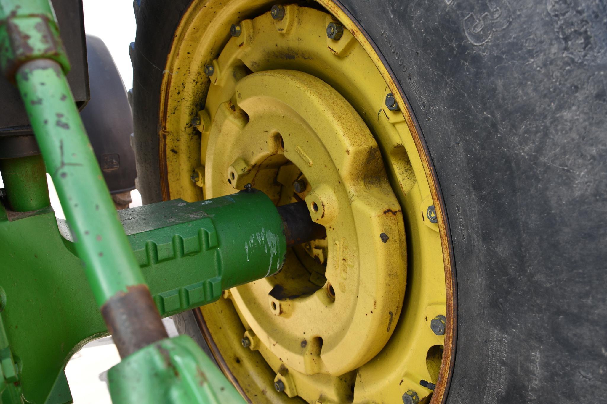 1986 John Deere 4850 MFWD tractor