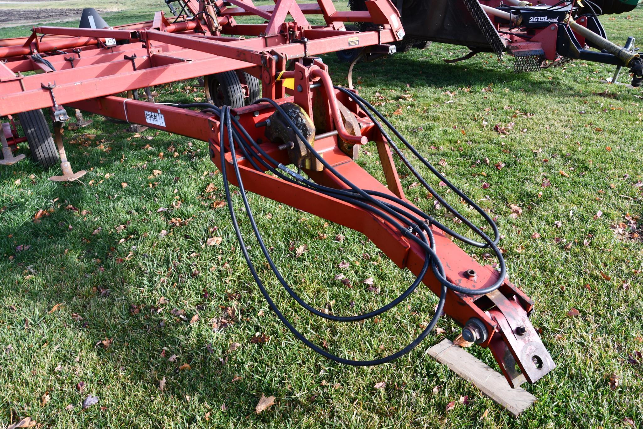 Case-IH 4800 29' field cultivator