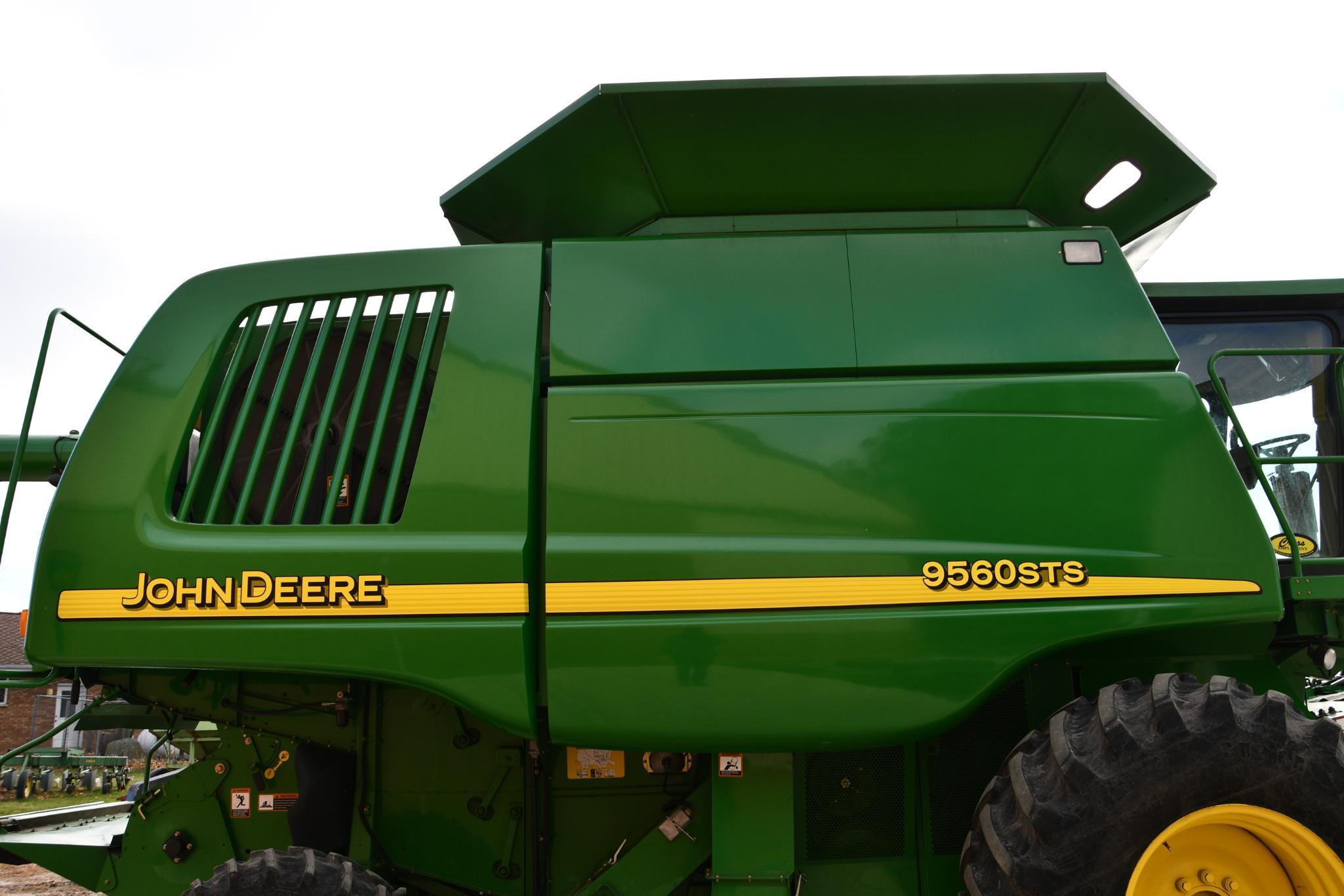 2005 John Deere 9560 STS 2wd combine