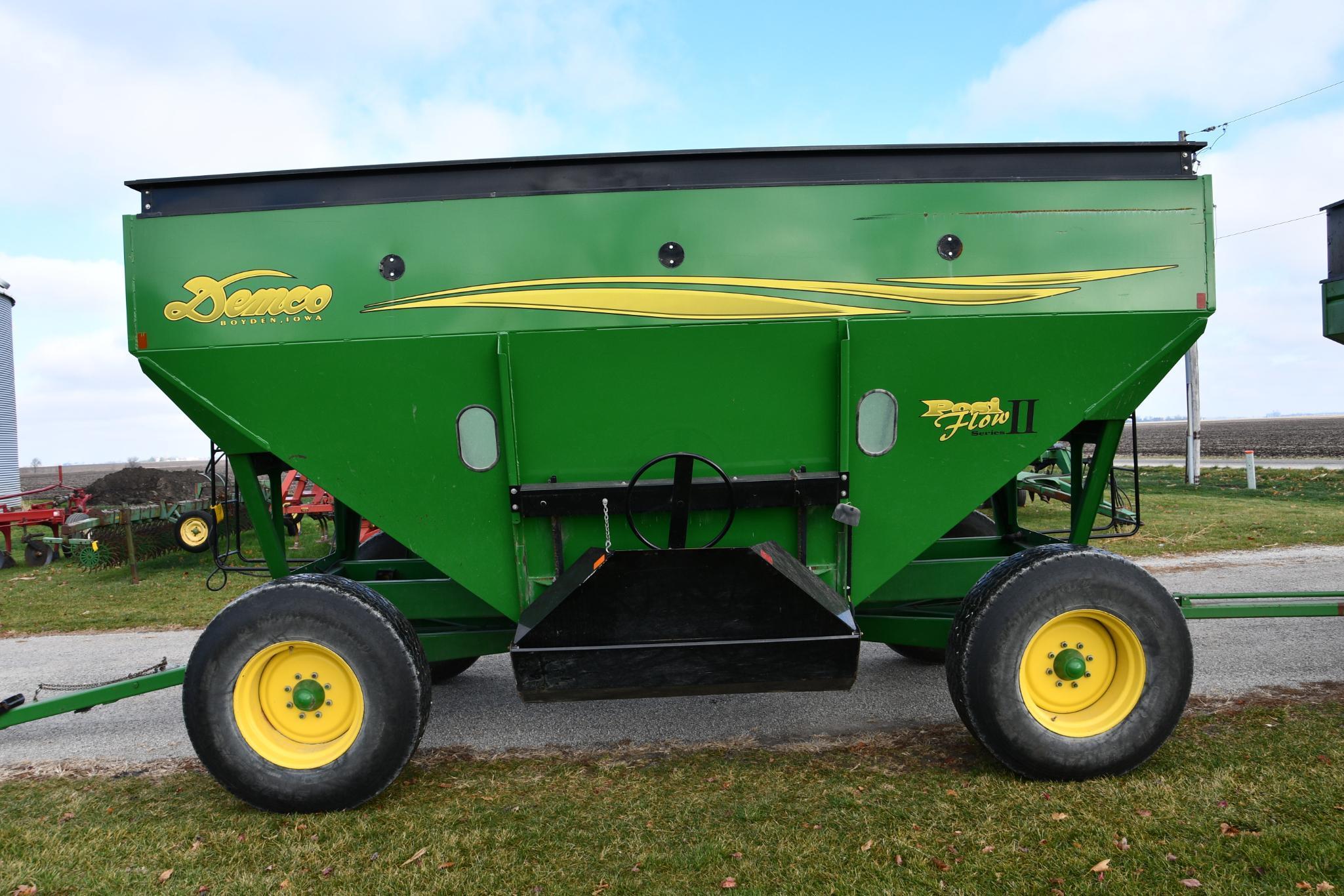 Demco 550 gravity wagon