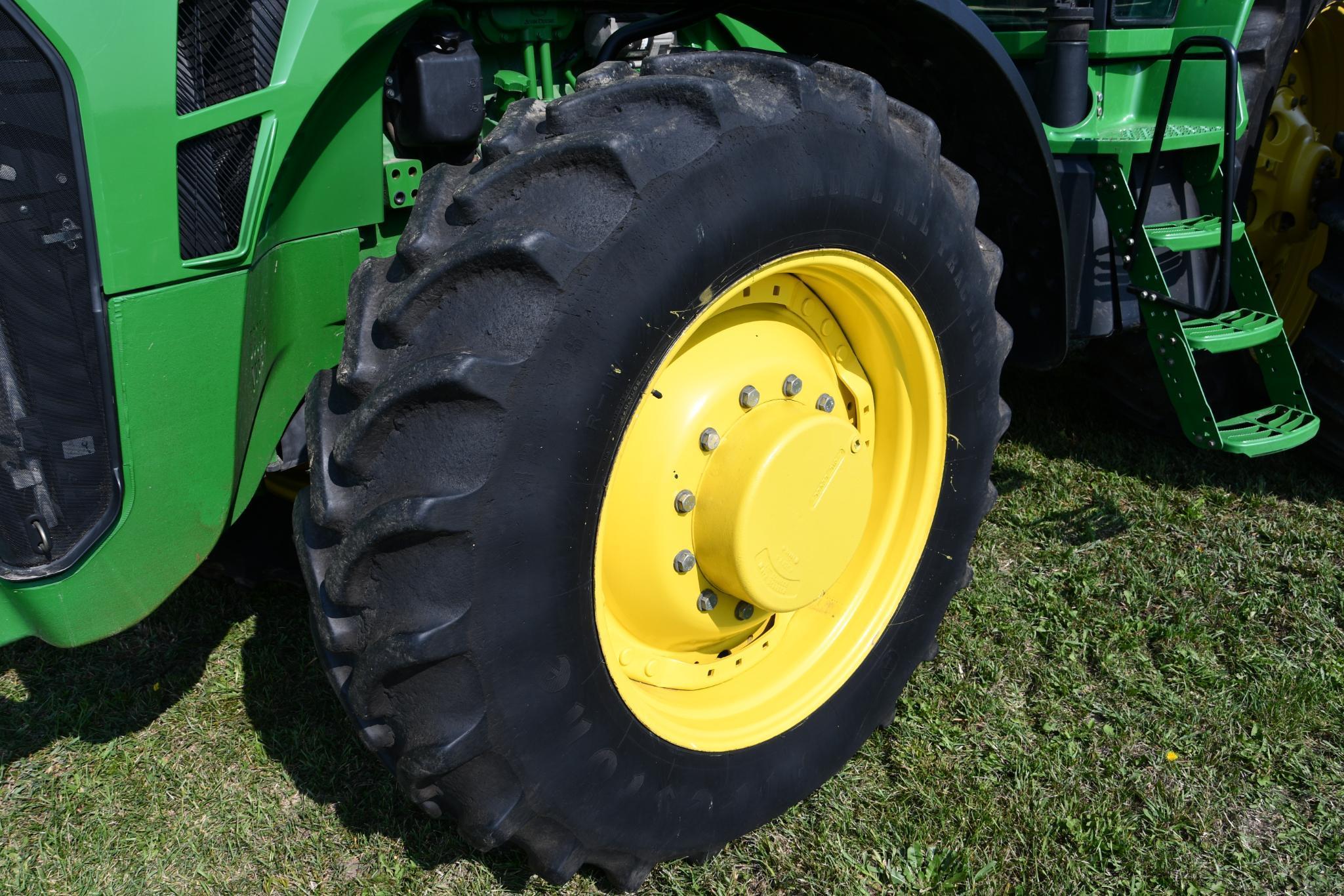 2009 John Deere 8430 MFWD tractor