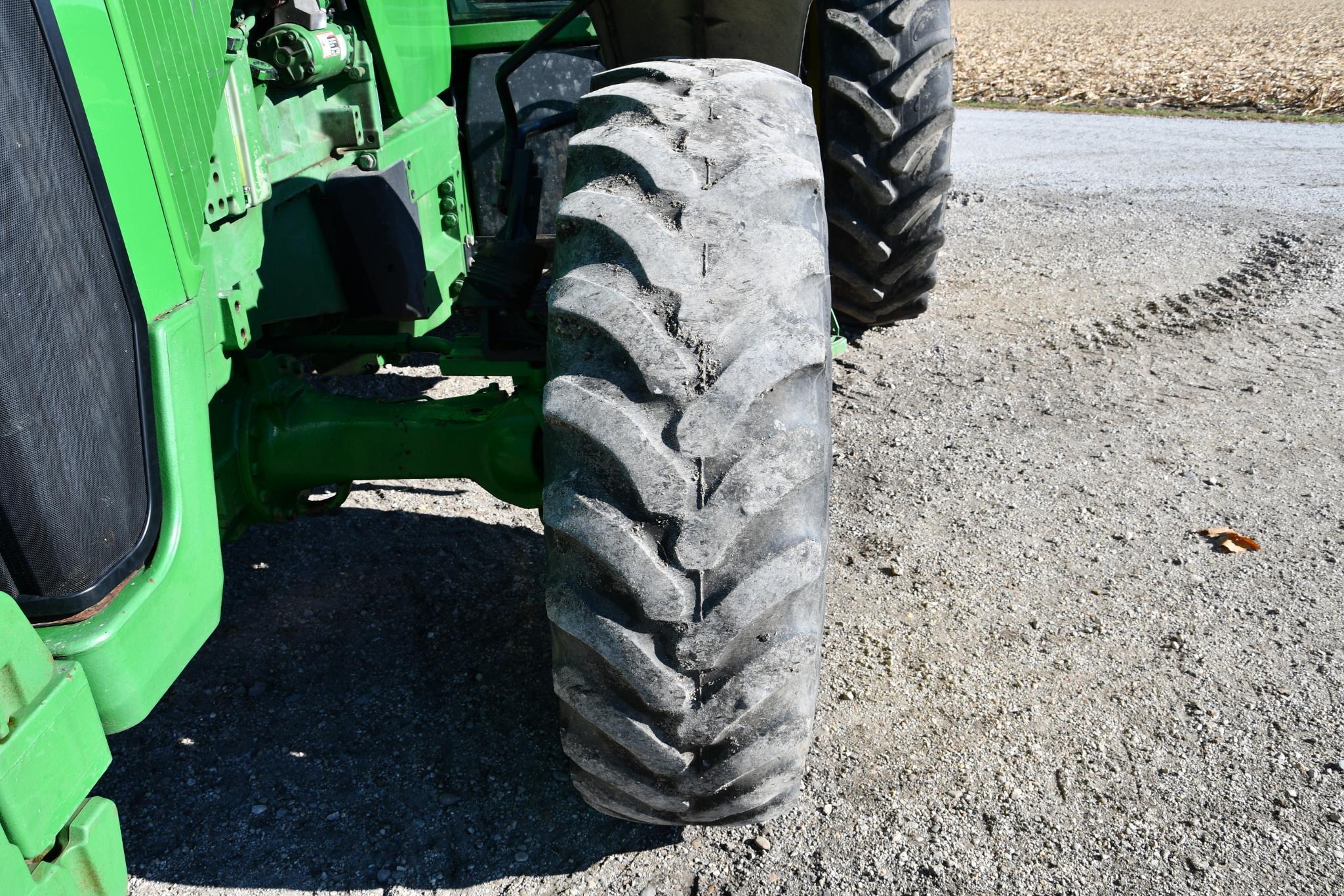 1995 John Deere 8300 MFWD tractor