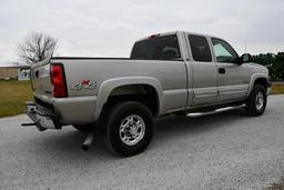 2004 Chevrolet 2500 HD 4wd pickup