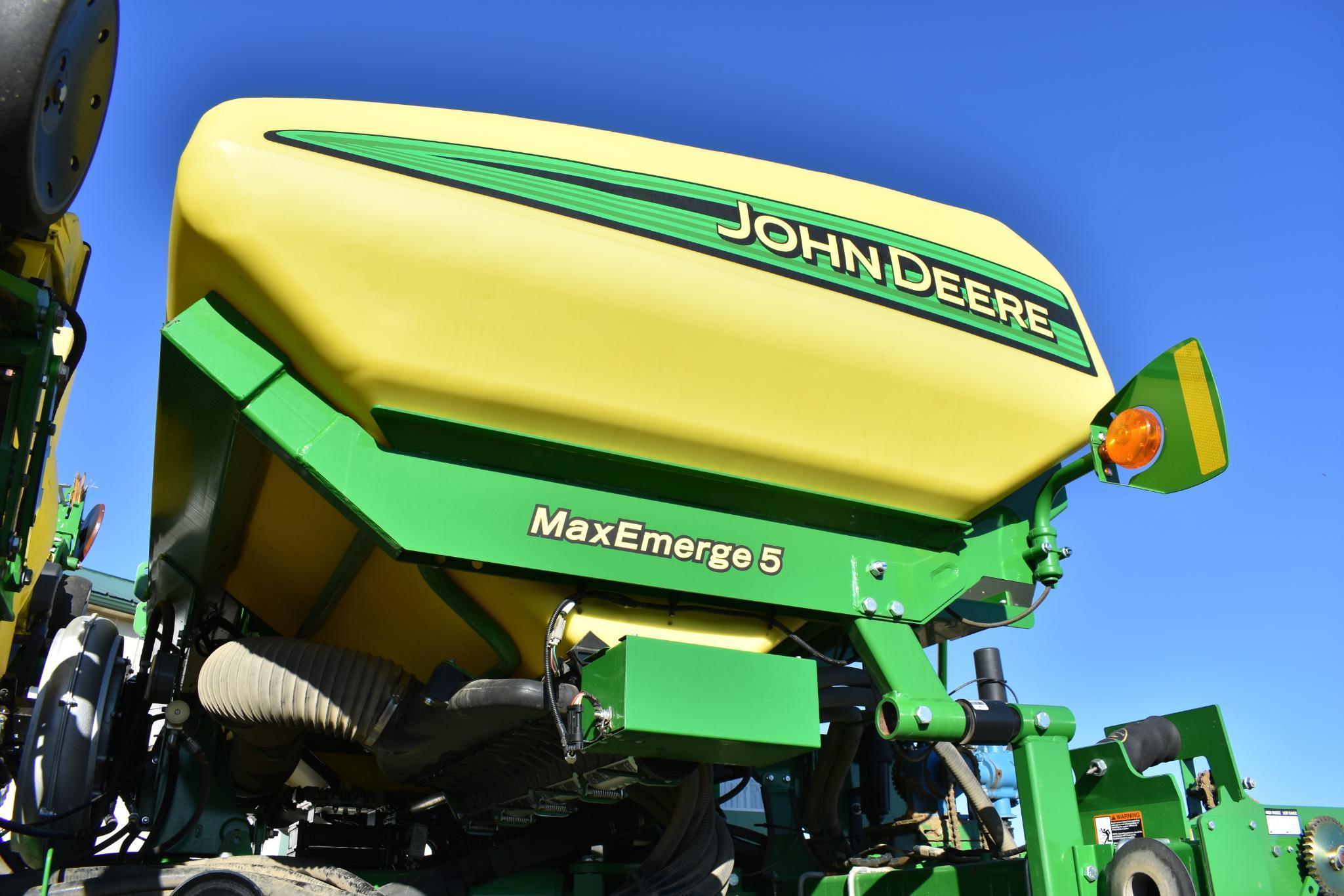 2018 John Deere 1795 16/31 CCS planter