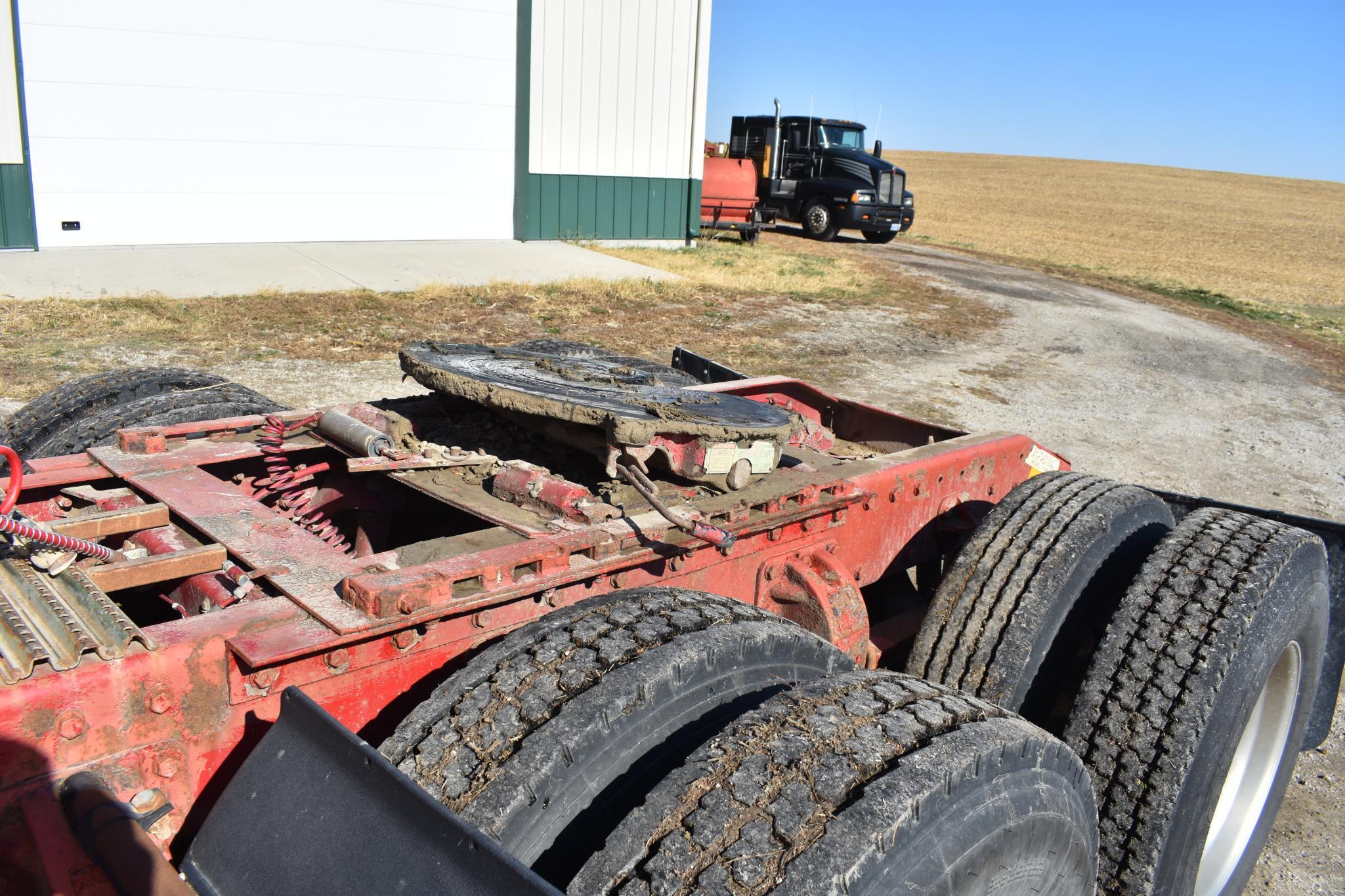 1995 Peterbilt 377 semi