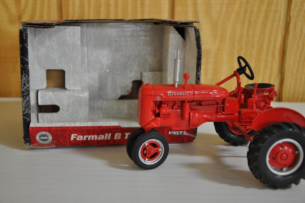 Farmall B tractor 1/16th scale