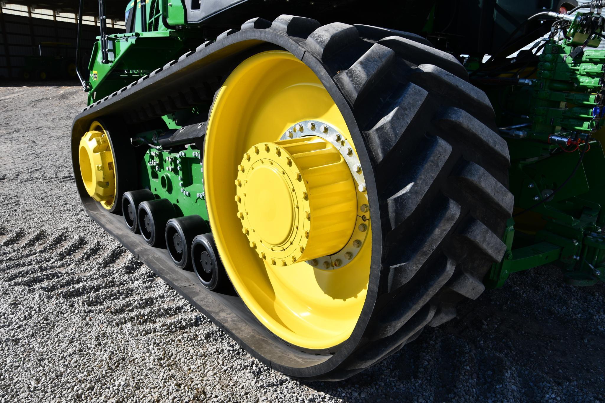 2018 John Deere 9570RT track tractor