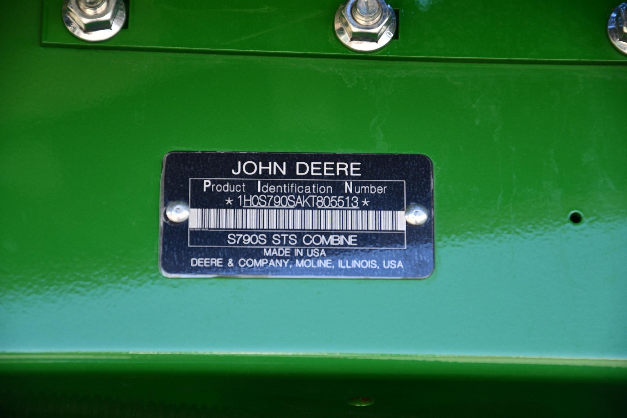 2019 John Deere S790 4wd combine