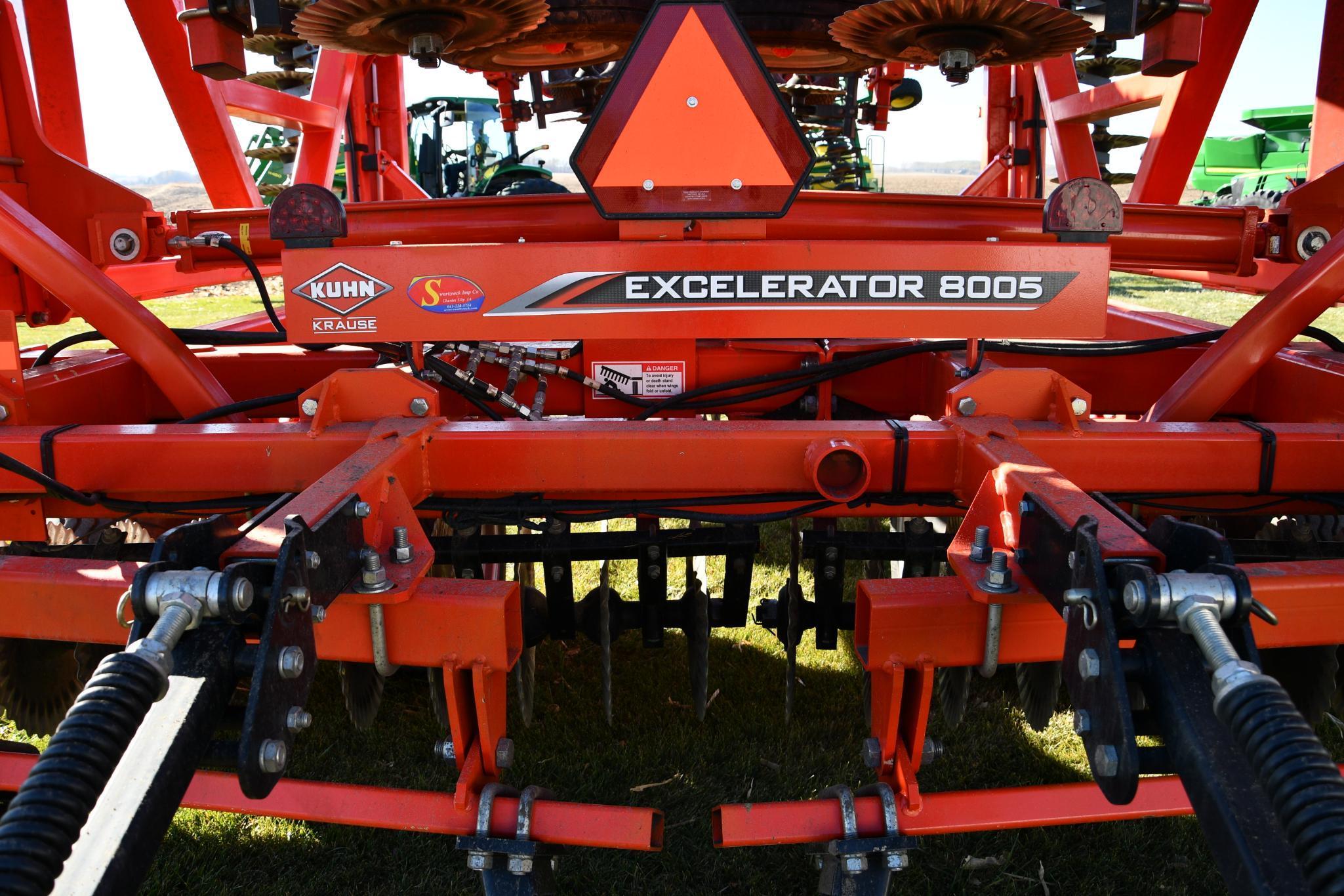 2018 Kuhn Krause 8005 Excelerator 40' vertical tillage tool