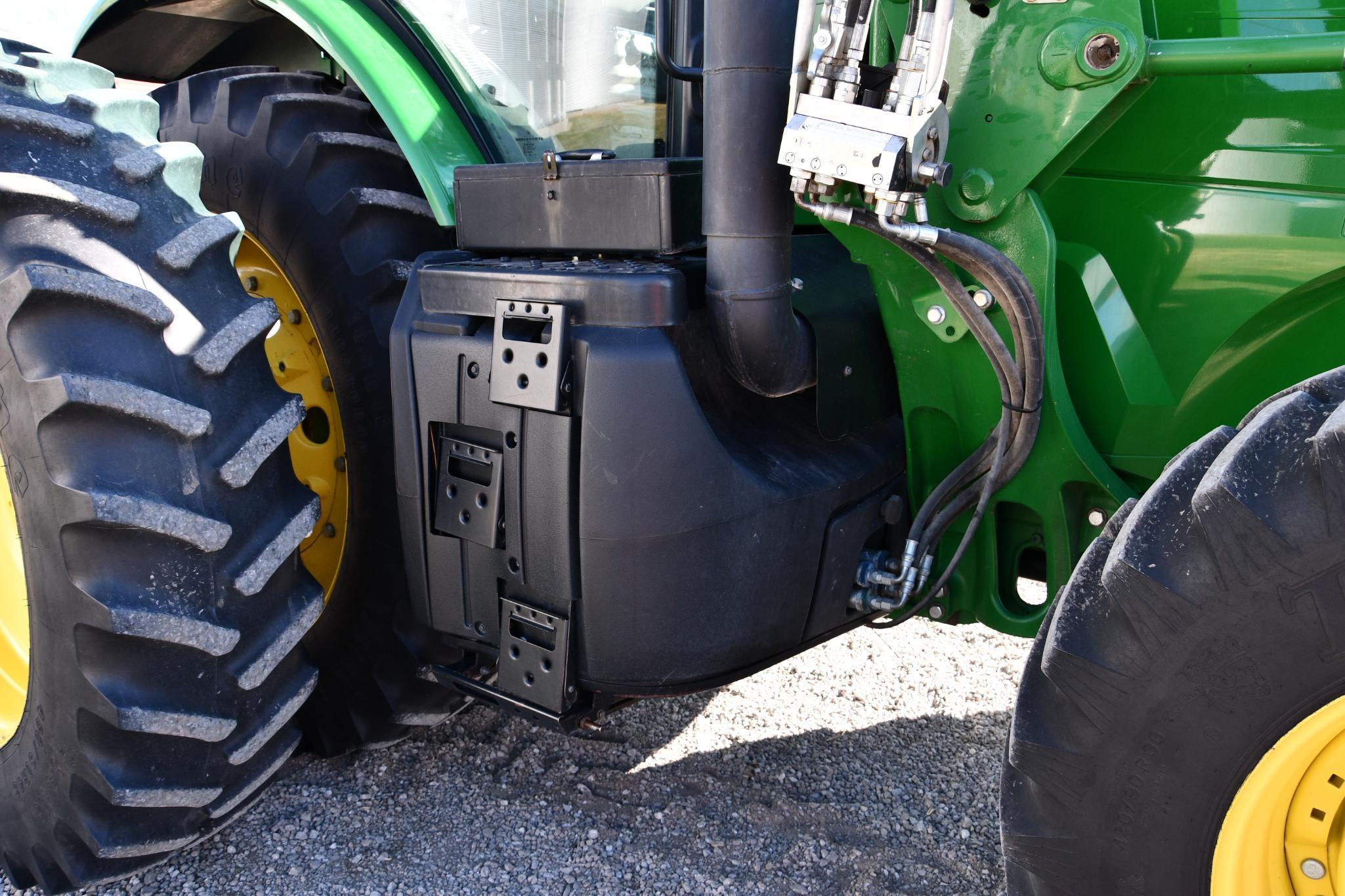 2012 John Deere 7200R MFWD tractor