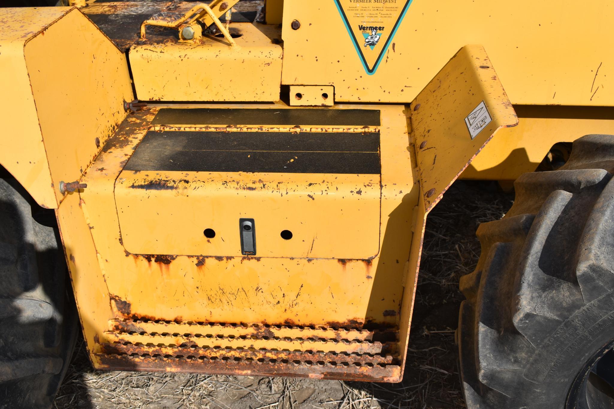 Vermeer V-8550 4X4 trencher