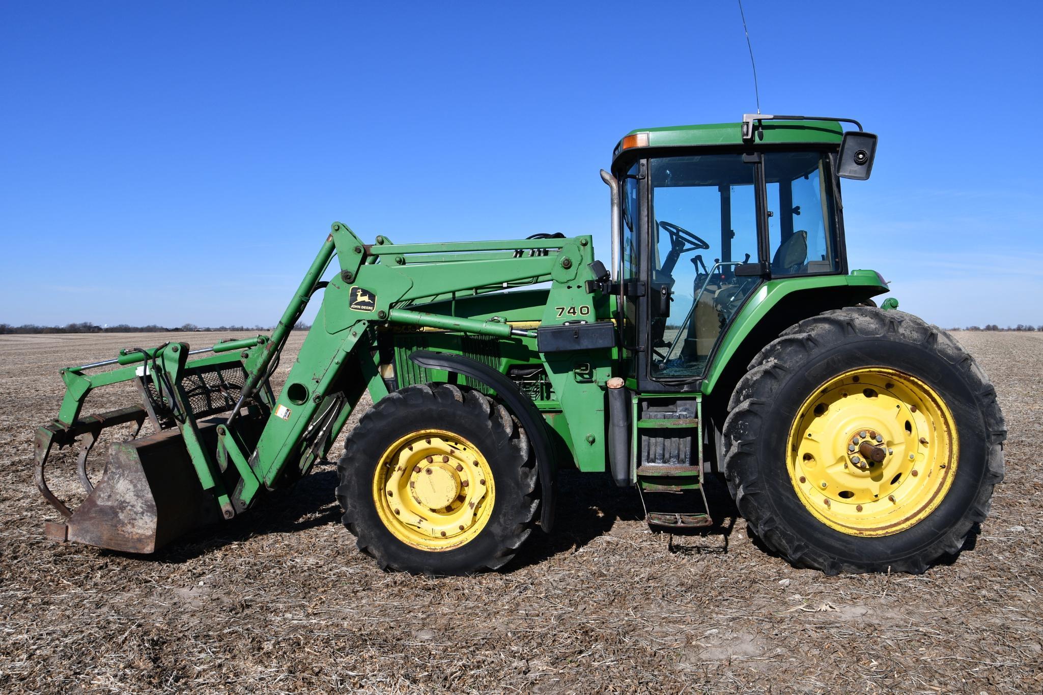 1996 John Deere 7400 MFWD tractor