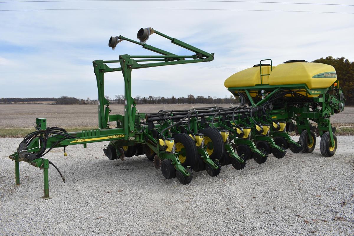 2003 John Deere 1770NT CCS 16 row 30" planter