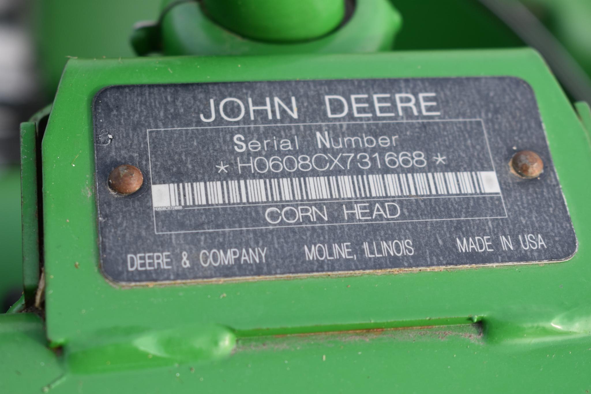 2009 John Deere 608C 8 row 30" corn head