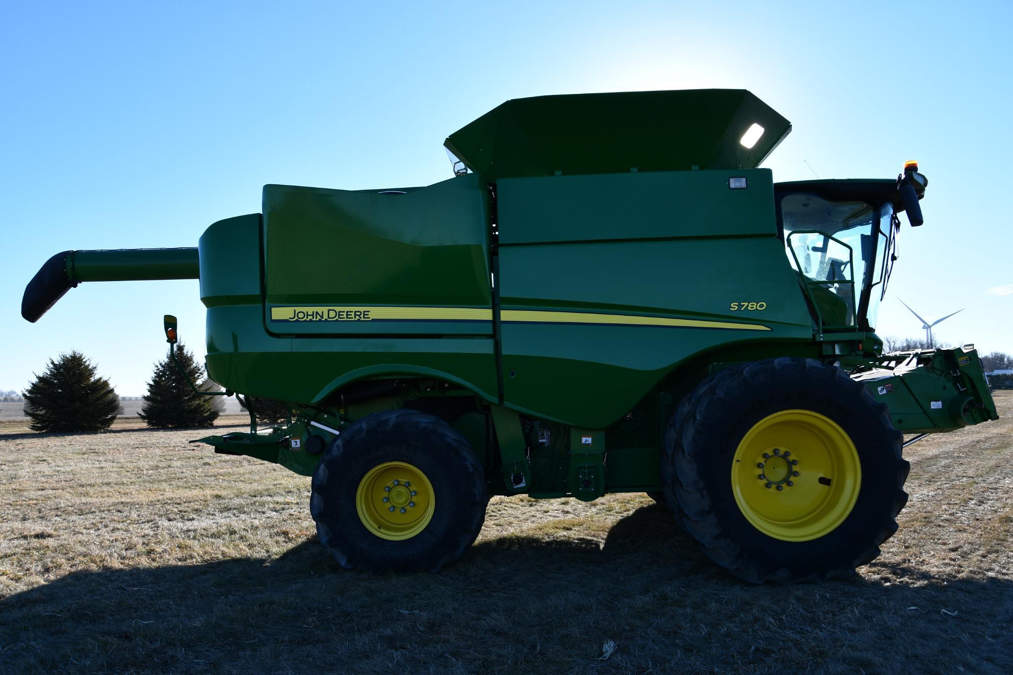 2018 John Deere S780 4wd combine