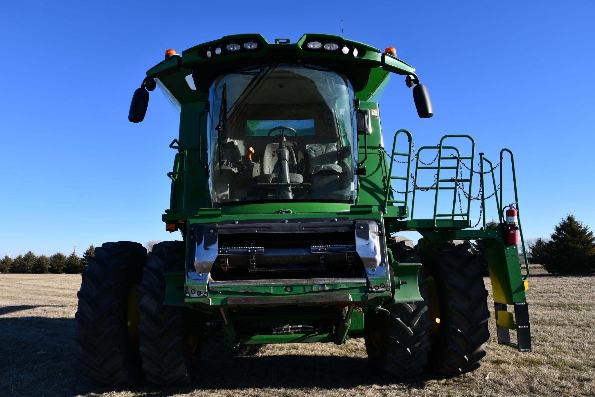 2018 John Deere S780 4wd combine