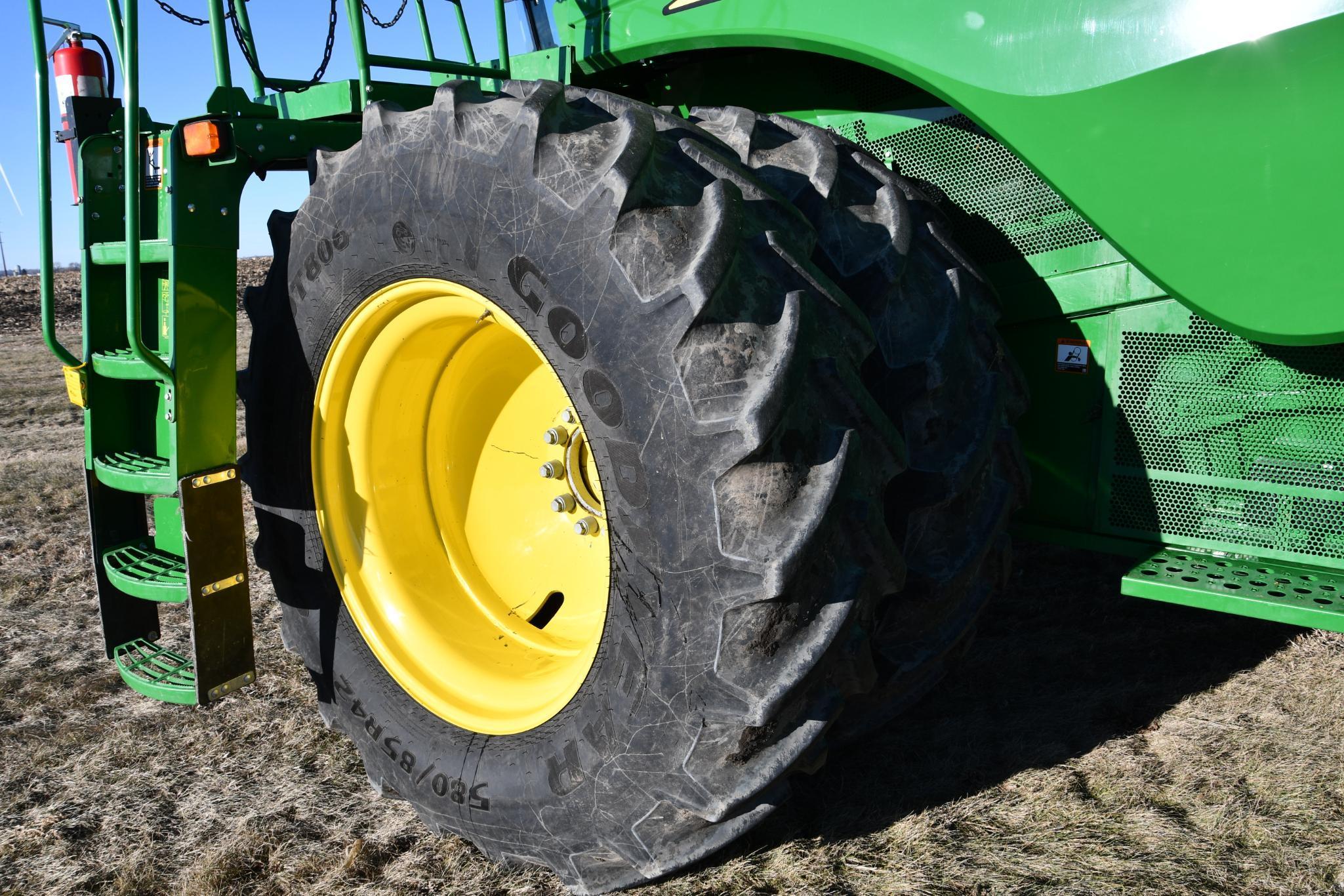 2018 John Deere S780 4wd combine