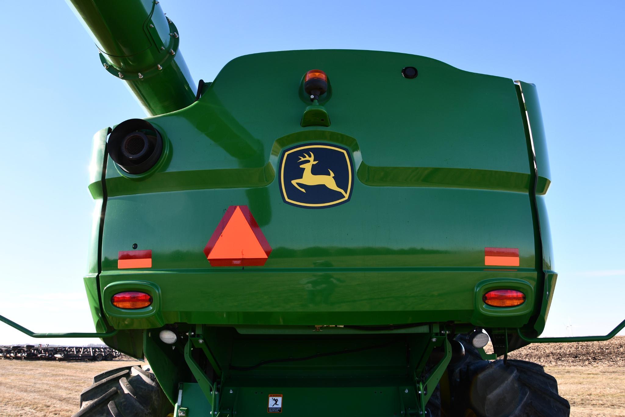 2018 John Deere S780 4wd combine