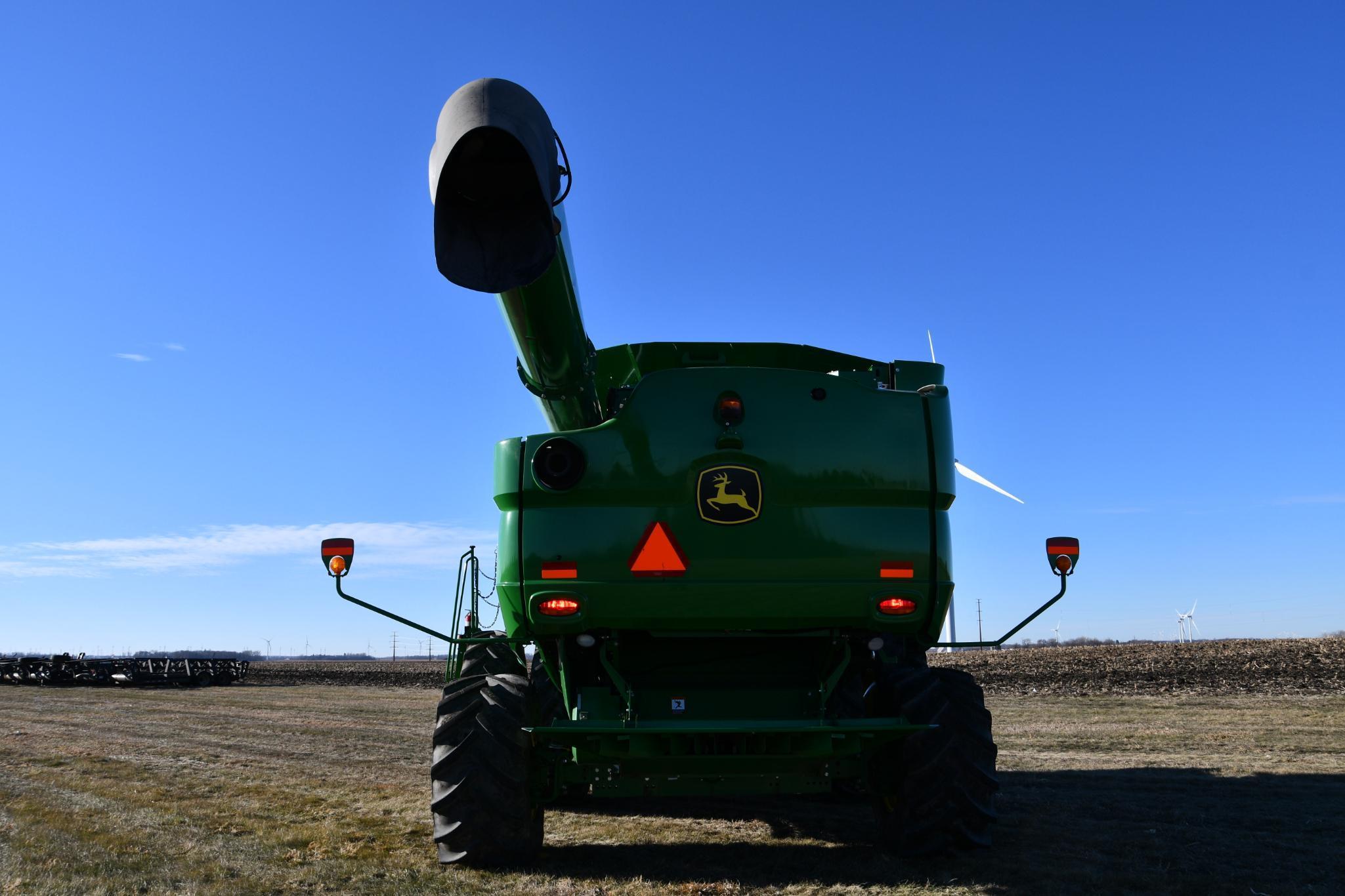 2018 John Deere S780 4wd combine