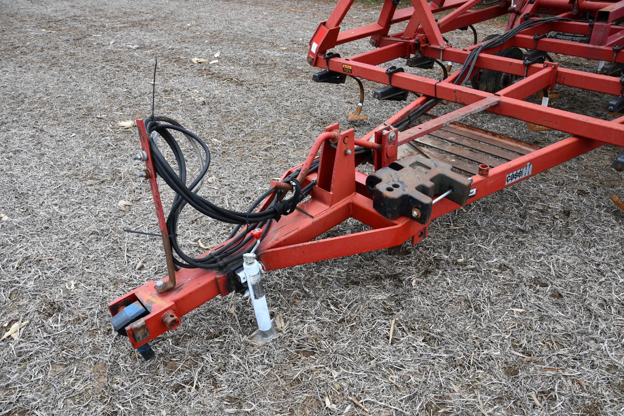 Case-IH 4800 32' field cultivator