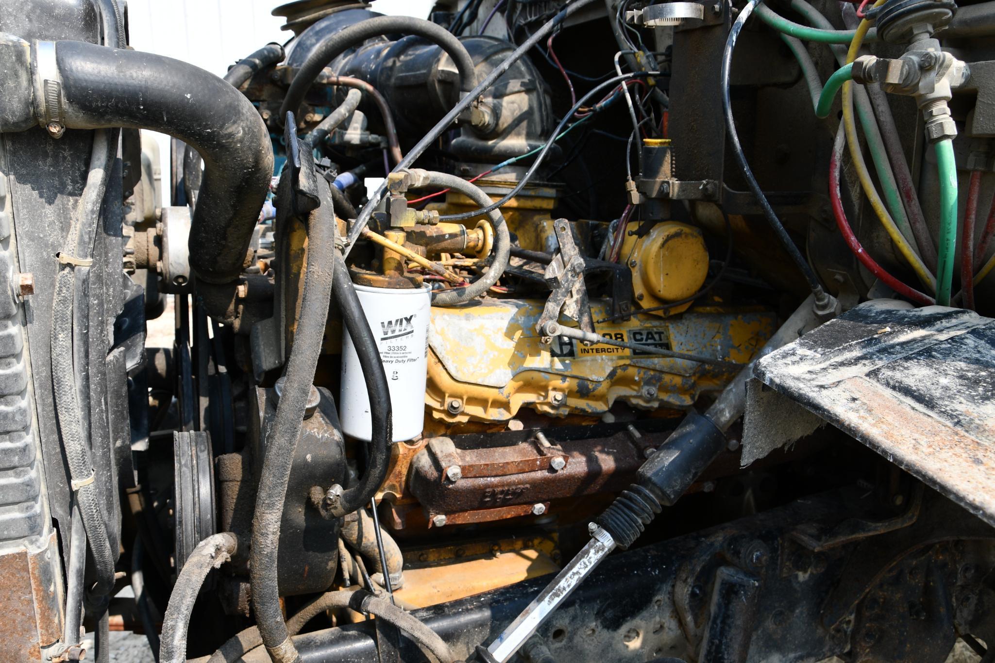 1983 Ford 8000 tandem grain truck