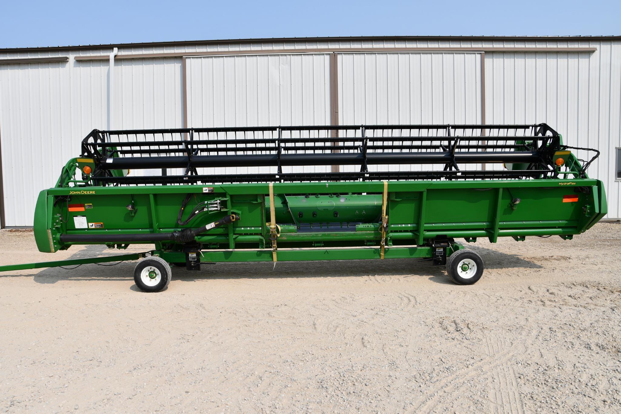 2012 John Deere 625F 25' HydraFlex platform