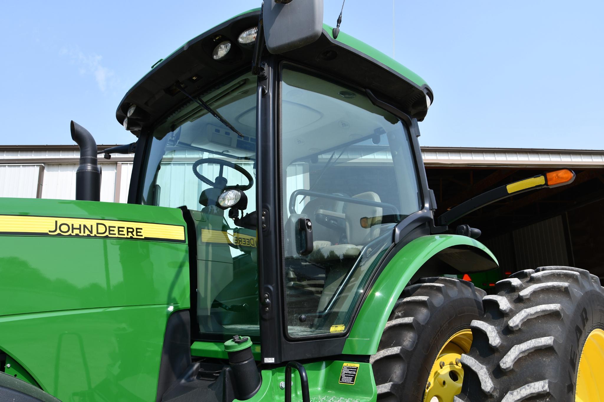 2013 John Deere 8235R MFWD tractor