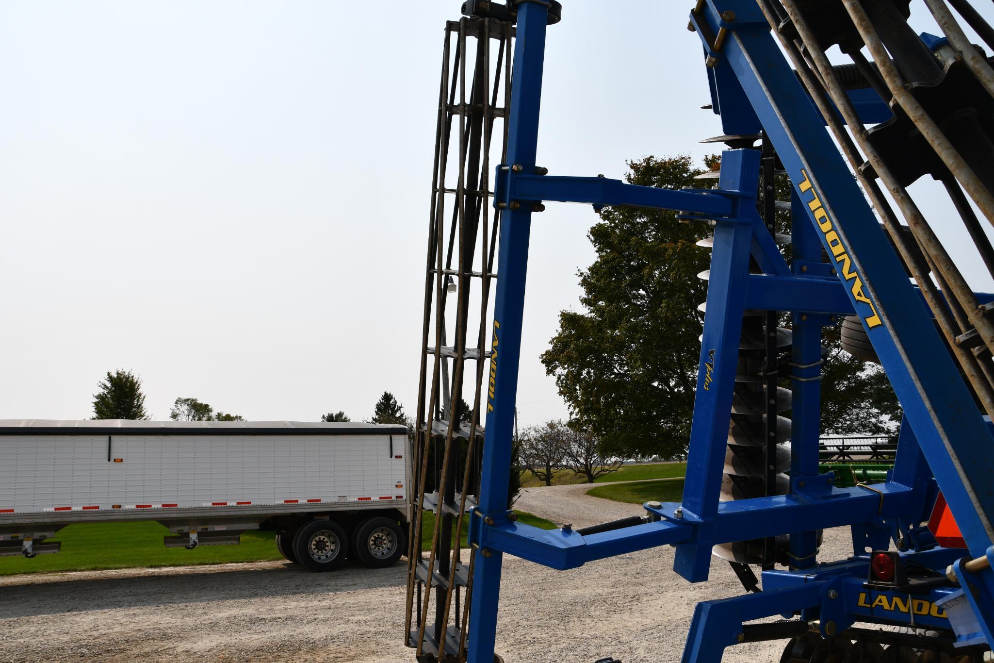 2013 Landoll 7431 26' VT Plus vertical tillage tool