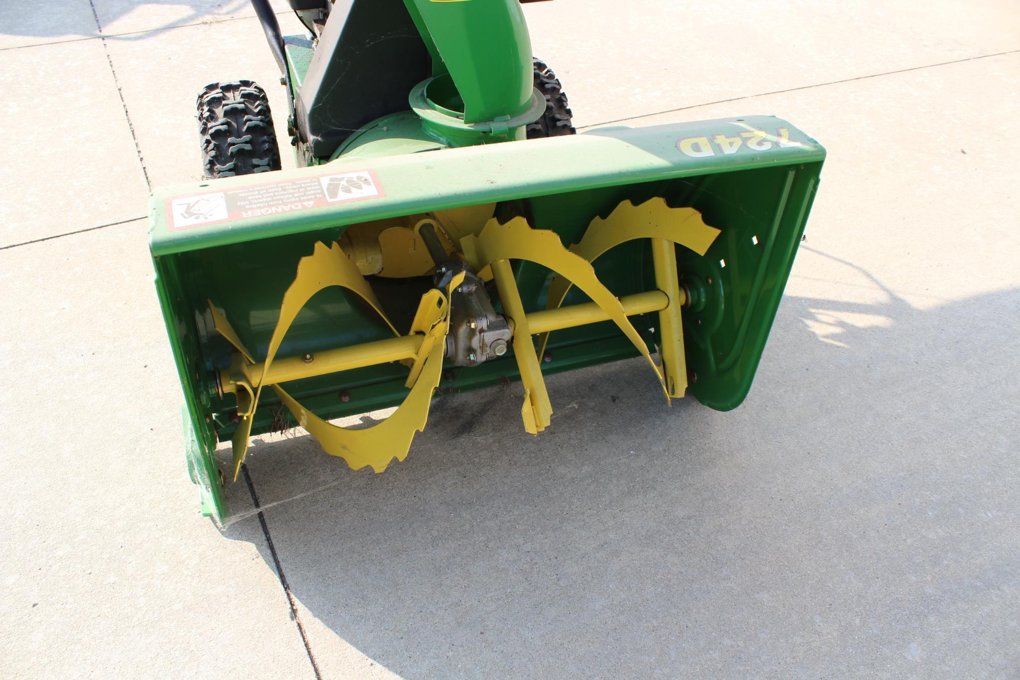 John Deere 724D self-propelled snow blower