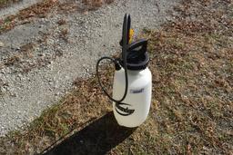 Hand sprayer - like new