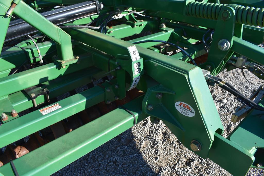 Great Plains 3500 Turbo Max 35' vertical tillage tool