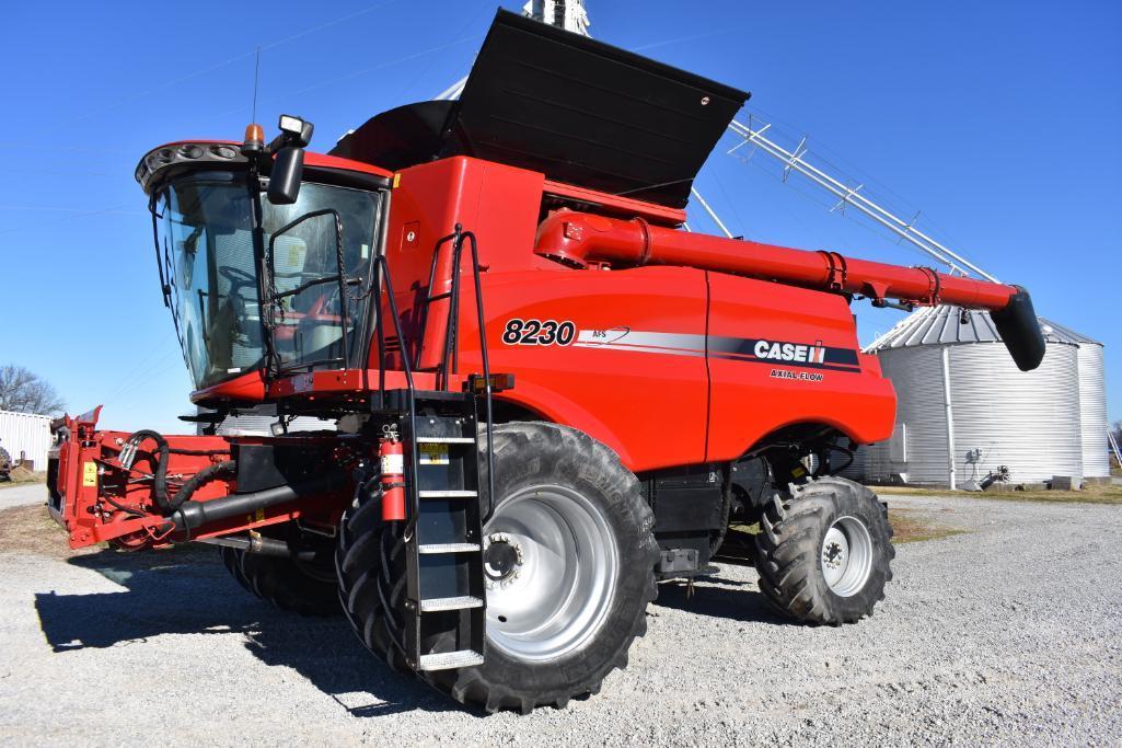 2014 Case-IH 8230 4wd combine