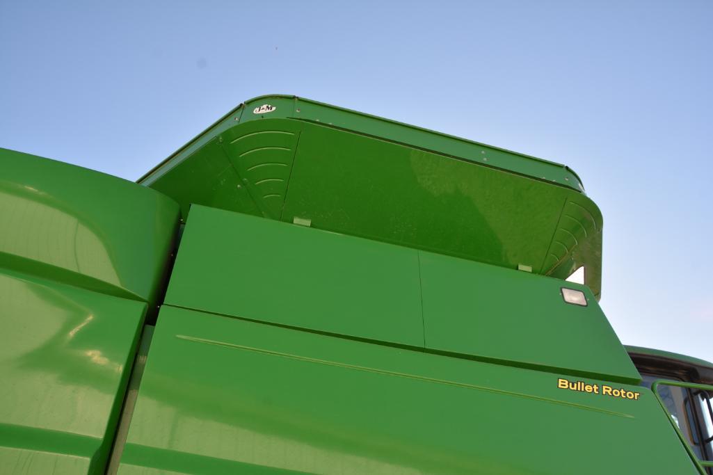 2009 John Deere 9670 STS 2wd combine