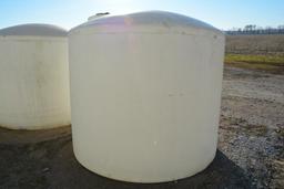 Sprayer Specialties 2,500 gal. flat bottom poly tank