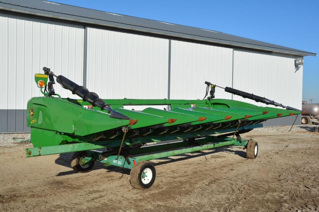 2014 John Deere 608C corn head