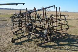 24' (4) section harrow on IH cart