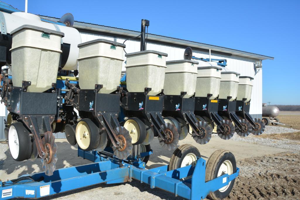 Kinze 2500 8/15 row no-till planter