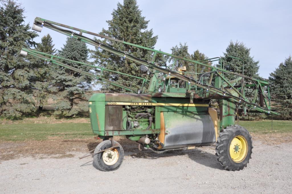 John Deere 6000 self-propelled sprayer