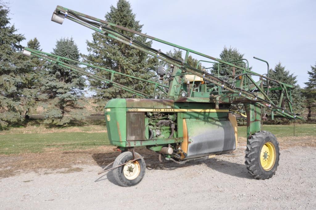 John Deere 6000 self-propelled sprayer