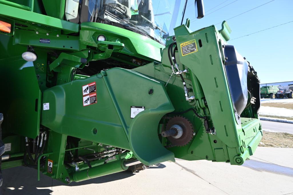 2019 John Deere S780 4wd combine